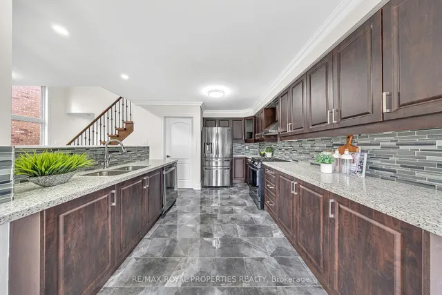 Additional image 29 of 19 Grosbeak Cres