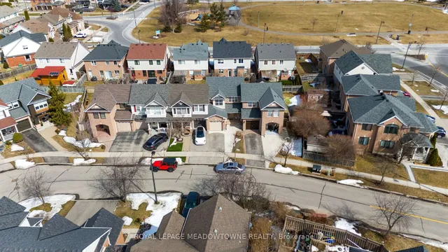 Additional image 4 of 433 Baverstock Cres