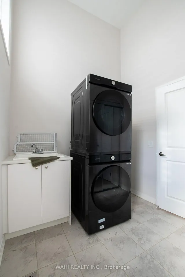 Additional image 45 of 39 Yale Dr