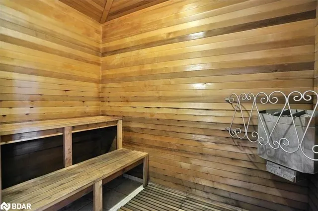 Additional image 15 of 2055 Appleby Line Line Unit 306