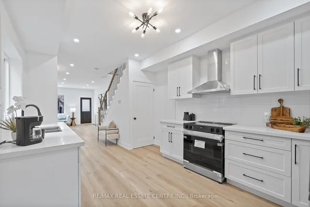 Additional image 14 of 589 St Clarens Ave