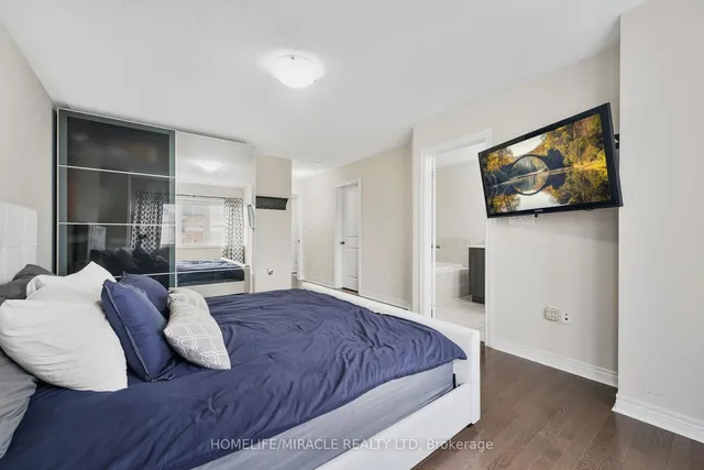 Additional image 23 of 36 Bernadino St