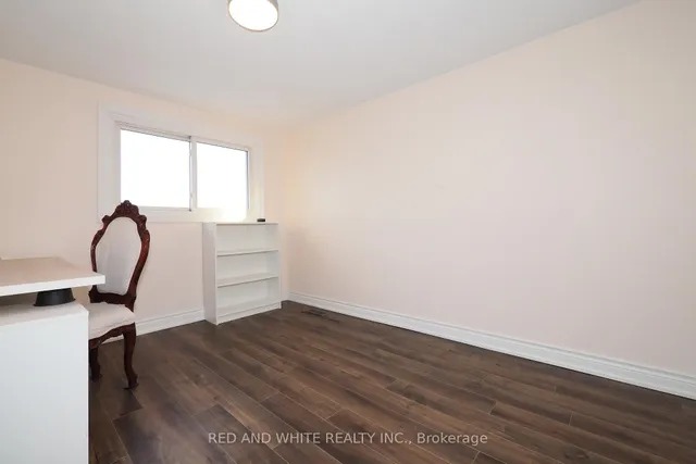 Additional image 17 of 25 Upper Canada Dr Unit 34