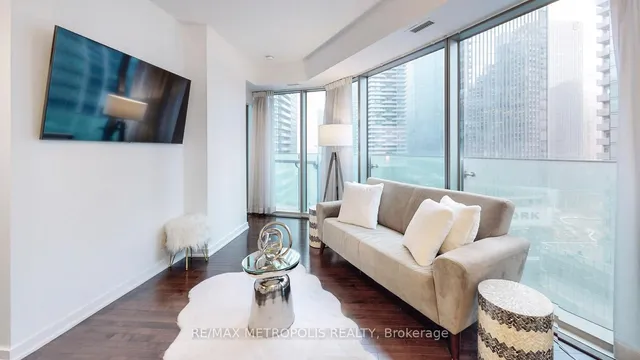 Additional image 2 of 12 York St Unit 1202