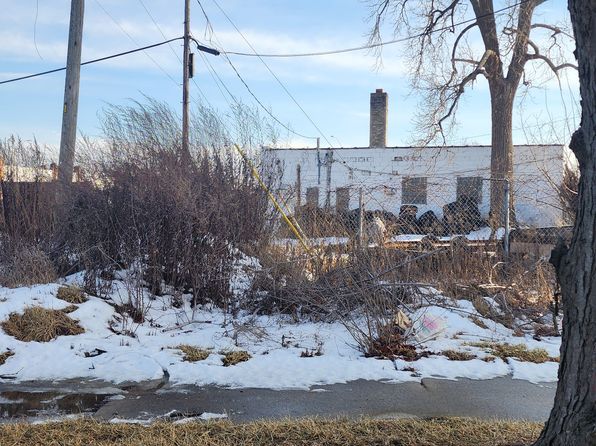 13198 Grand River Ave, Detroit, MI 48227