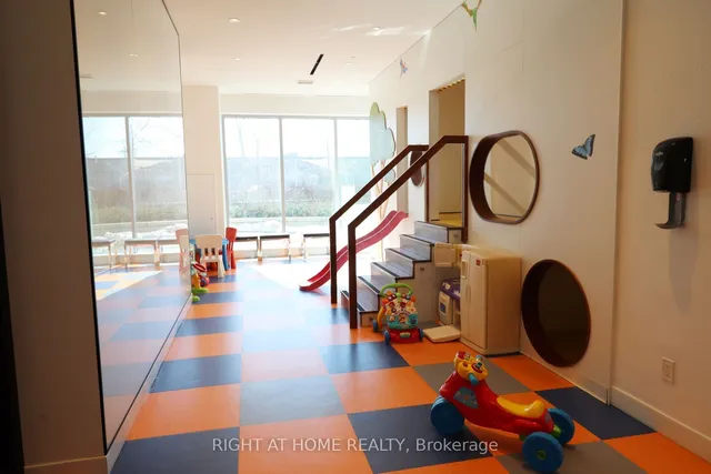 Additional image 31 of 31 Tippet Rd Unit 541