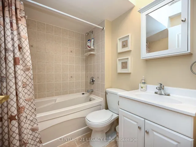 Additional image 45 of 32 Bluewater Cres