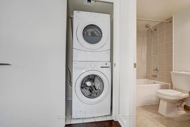 Additional image 22 of 181 Village Green Sq Unit 1511