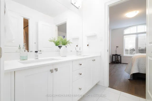 Additional image 30 of 317 La Rose Ave