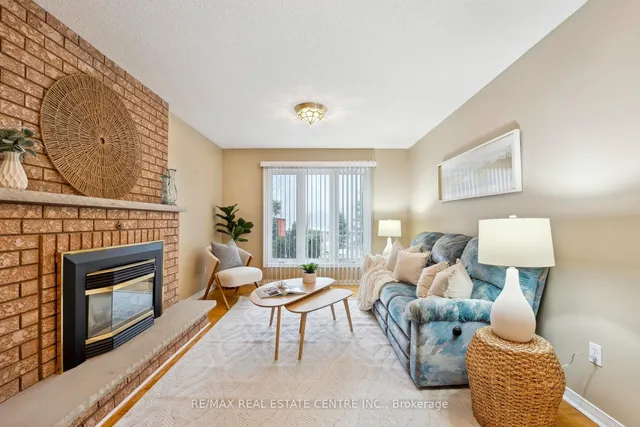 Additional image 23 of 56 Canarvan Crt