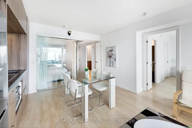 Additional image 8 of 155 Yorkville Ave Unit 1918