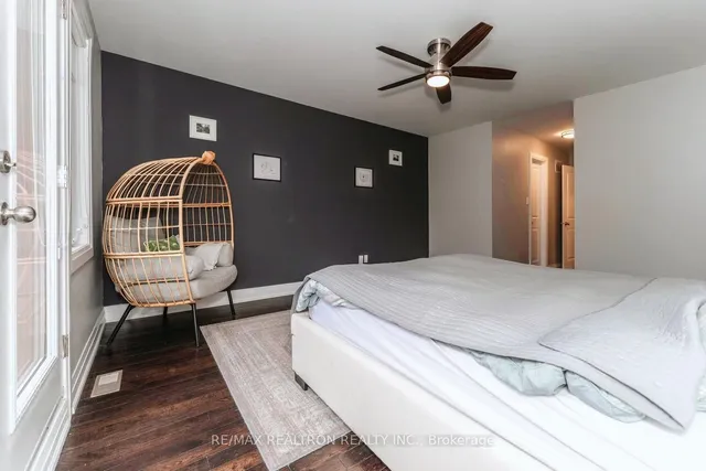 Additional image 20 of 2833 St. Clair Ave