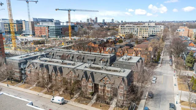 Additional image 18 of 36 Shank St Unit B