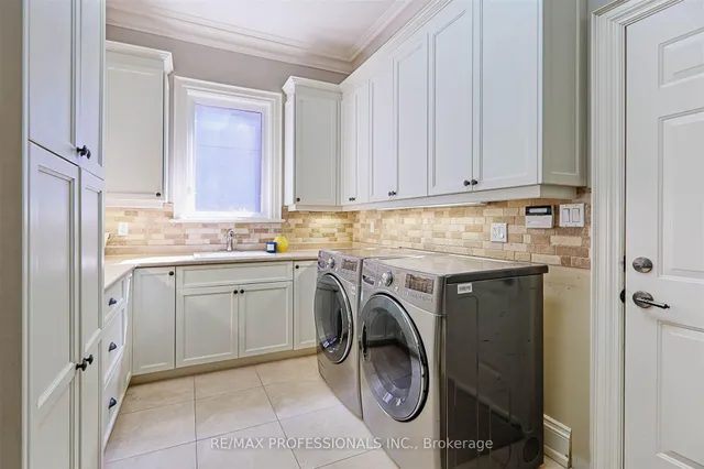 Additional image 40 of 19 Bromley Cres