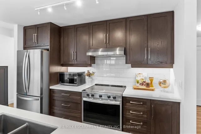 Additional image 15 of 30 Hamilton St Unit 703