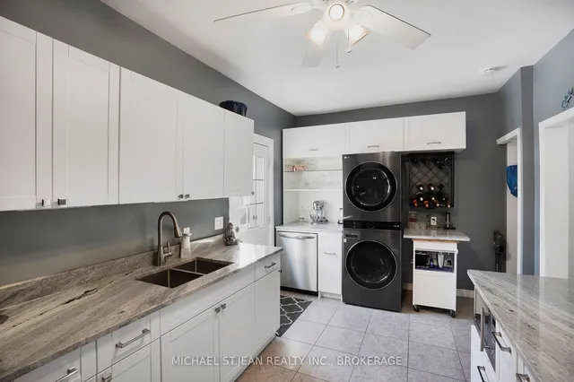 Additional image 14 of 158 Avondale St