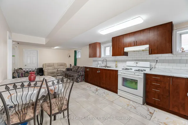 Additional image 28 of 3779 Keenan Cres