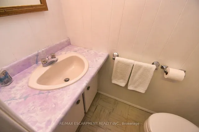 Additional image 19 of 40 SEELEY Ave