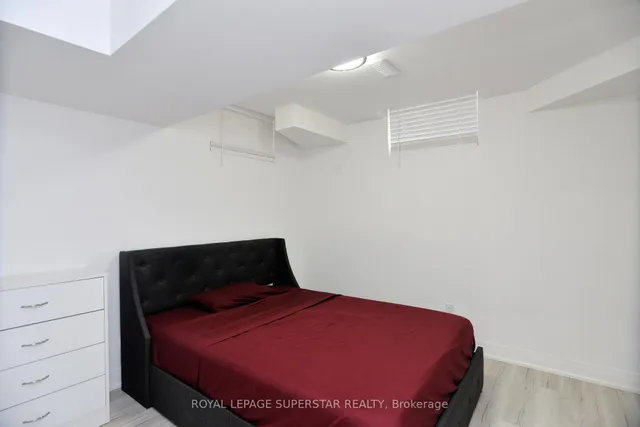 Additional image 22 of 44 Browview Dr