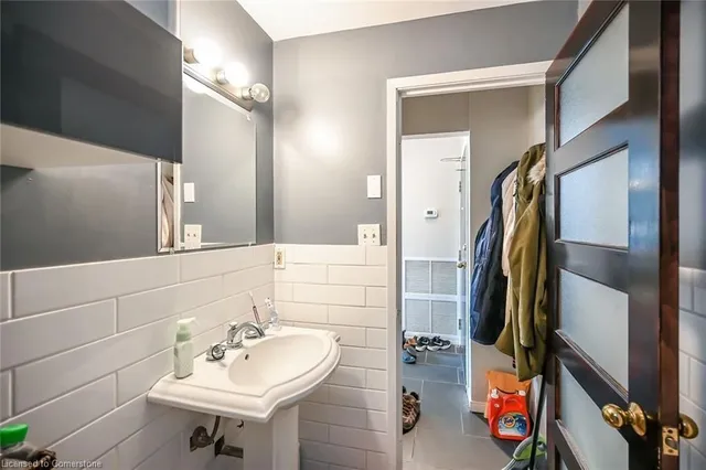 Additional image 26 of 36 James St Unit 905