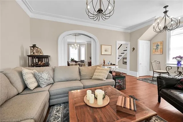 Additional image 38 of 40 Locke St