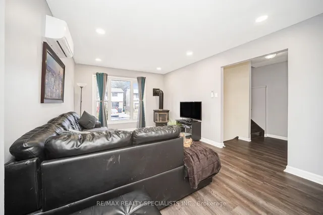 Additional image 12 of 26 Hercules Crt