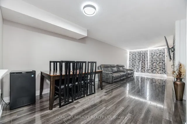 Additional image 7 of 2 Valhalla Inn Rd Unit 111