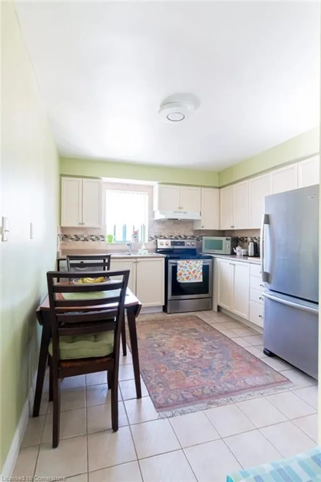 Additional image 7 of 17 King St Unit 305