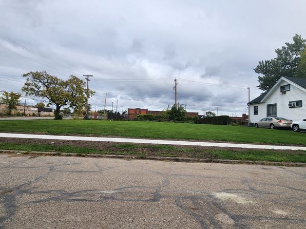 Property image for 12416 Greenlawn St, Detroit, MI 48204