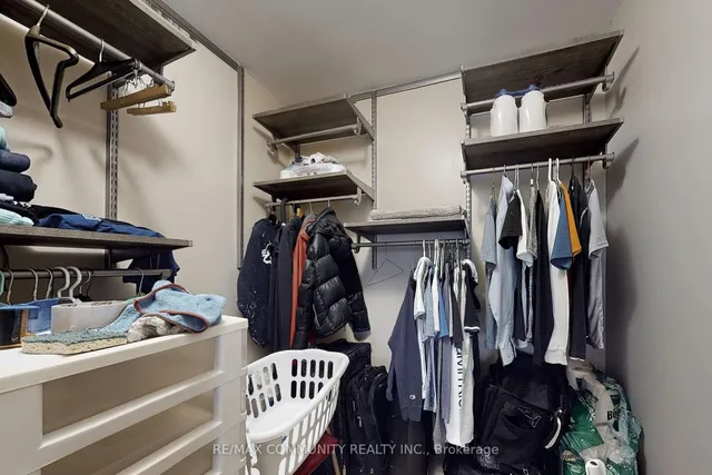 Additional image 14 of 142 Meighen Ave