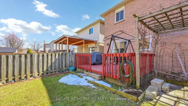 Additional image 29 of 38 Ponymill Dr