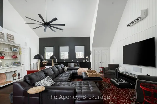 Additional image 34 of 347 EAST HART Cres