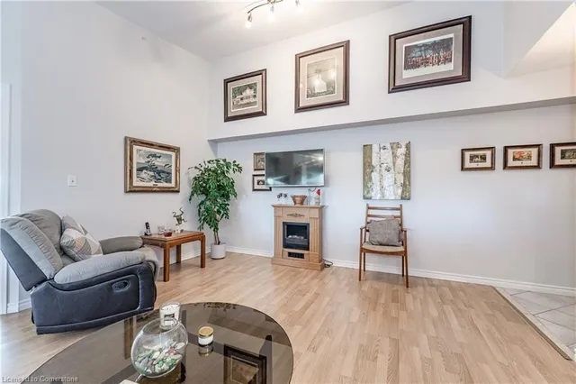 Additional image 6 of 1421 Walkers Line Unit 410