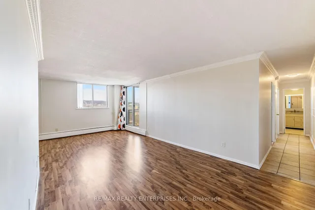 Additional image 15 of 975 WARWICK Crt Unit 1402