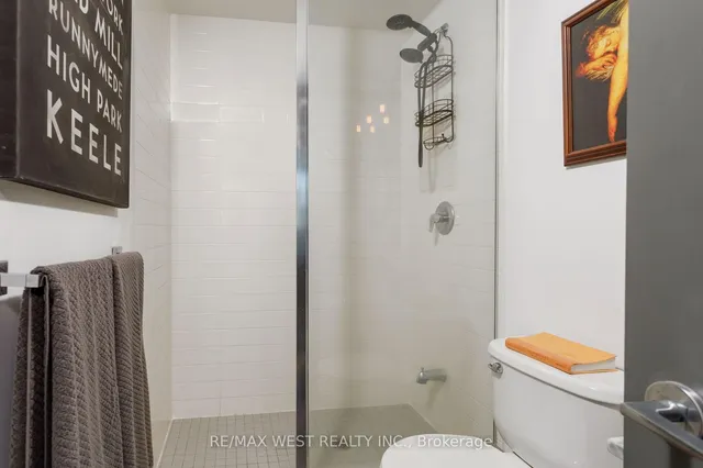 Additional image 16 of 150 East Liberty St Unit 2906