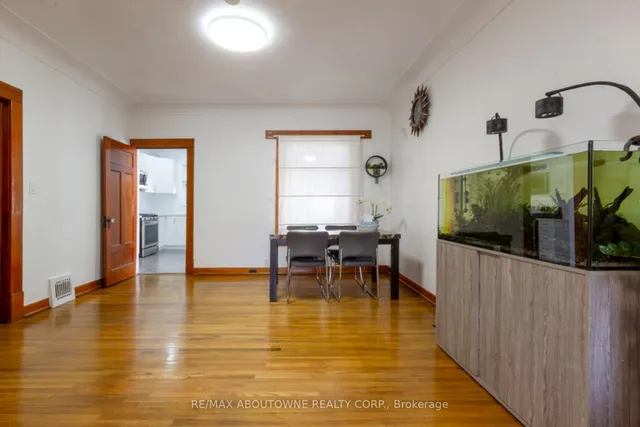 Additional image 11 of 27 Fairview Ave