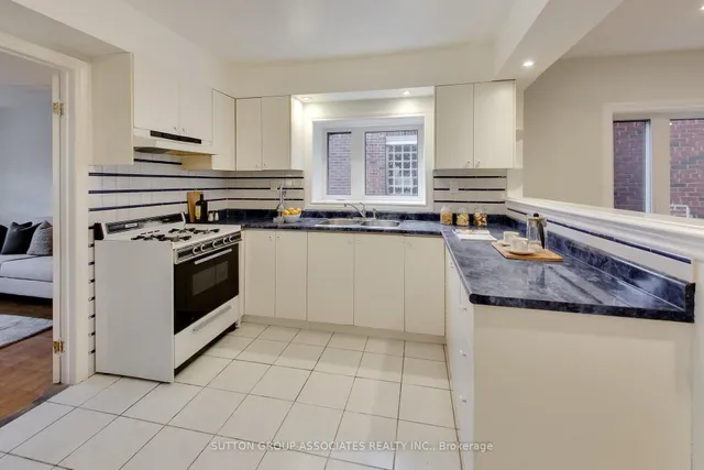 Additional image 10 of 100 Winnett Ave