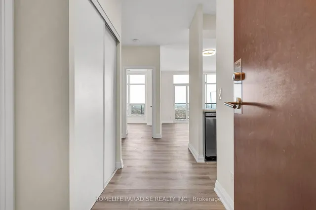 Additional image 18 of 151 Village Green Sq Unit PH09