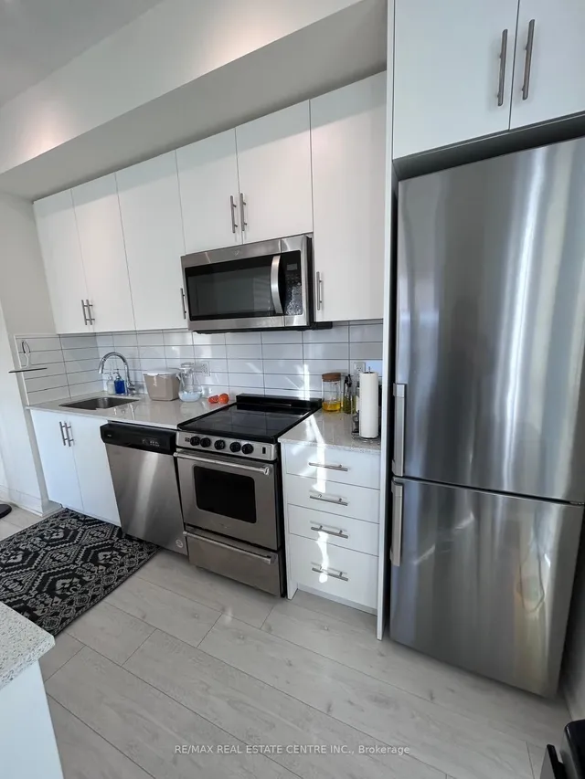 Additional image 8 of 509 Dundas Street West Unit 606