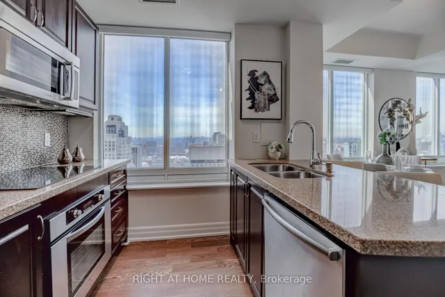 Additional image 13 of 35 Balmuto St Unit 3101