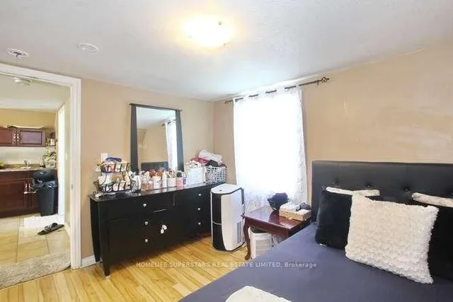 Additional image 14 of 99 Woodward Ave