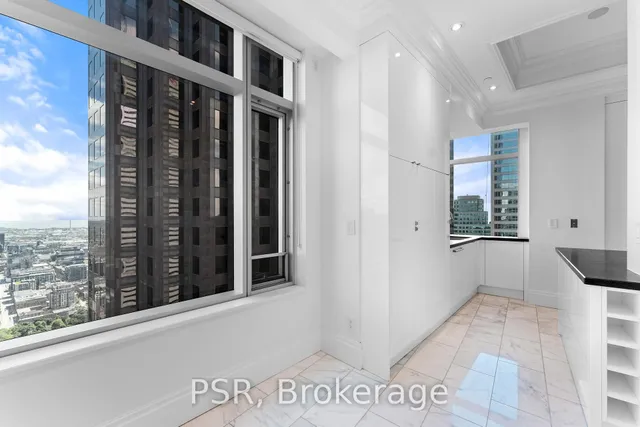 Additional image 11 of 311 Bay St Unit 4704