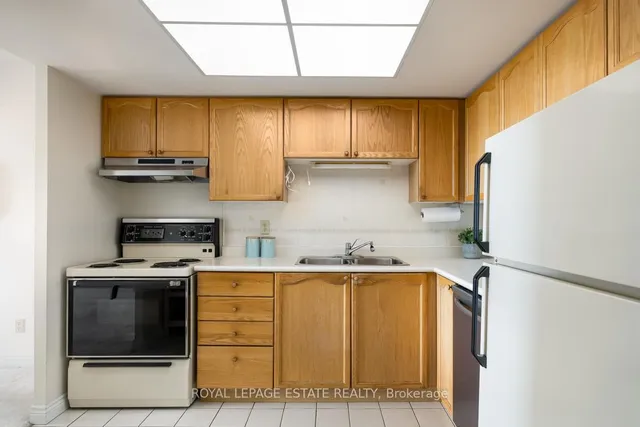 Additional image 12 of 1091 Kingston Rd Unit 813