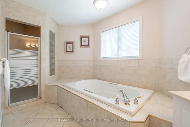 Additional image 29 of 1401 Tamworth Crt