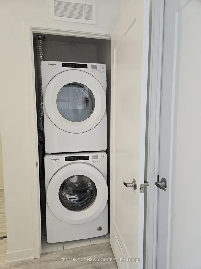 Additional image 17 of 70 Princess St Unit PH3005