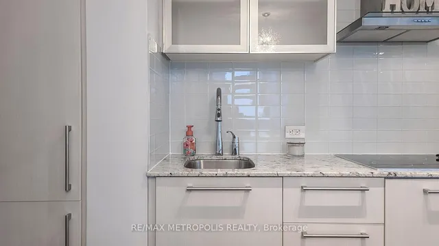 Additional image 17 of 12 York St Unit 1202