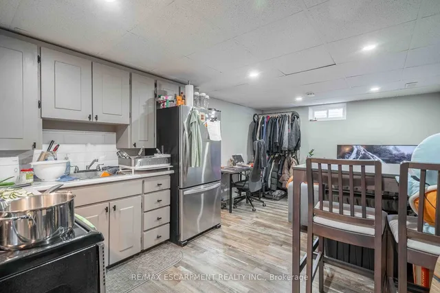 Additional image 34 of 74 Huckleberry Pl