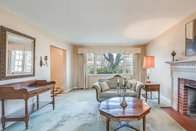 Additional image 10 of 359 Rosslyn Dr