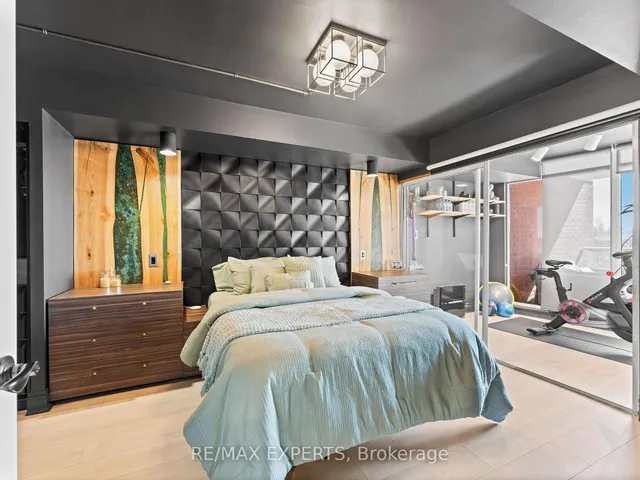 Additional image 16 of 550 Queens Quay Unit 412