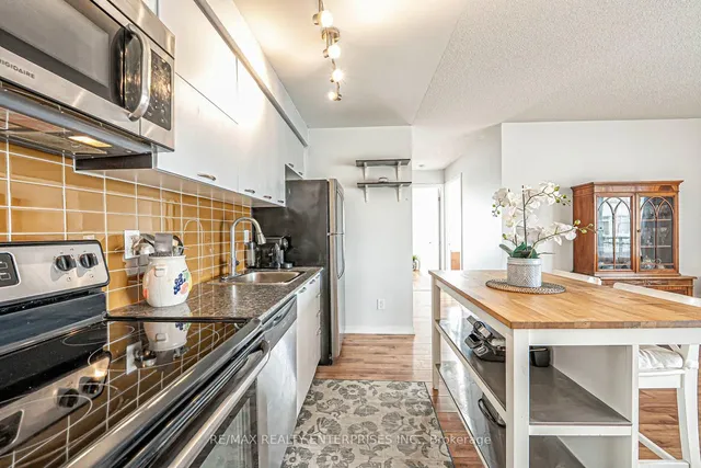 Additional image 15 of 38 Joe Shuster Way Unit 1707